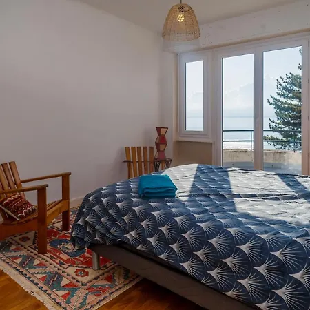 Concise, Maison De Charme Avec Vue Panoramique Sur Le Leman Villa